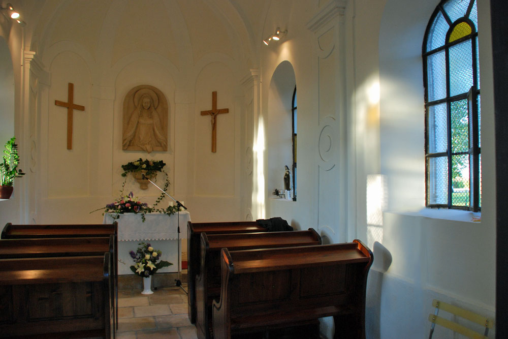 Virágosmajori kápolna belső